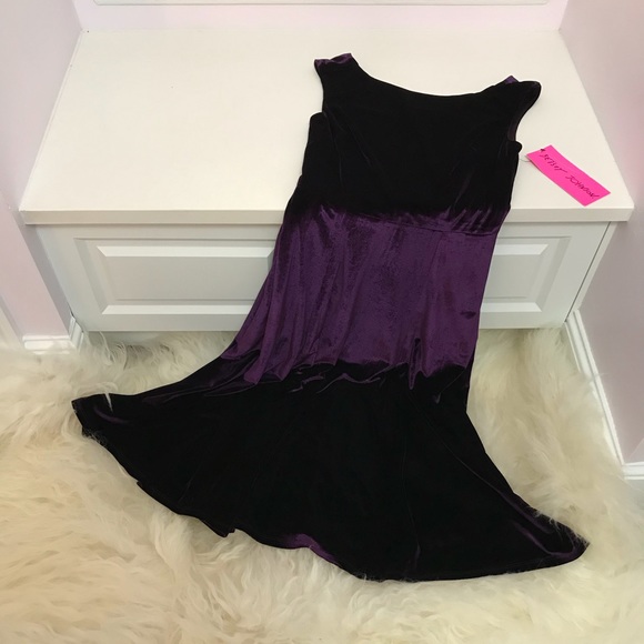Betsey Johnson Sleeveless Velvet Midi Dress - Picture 2 of 6